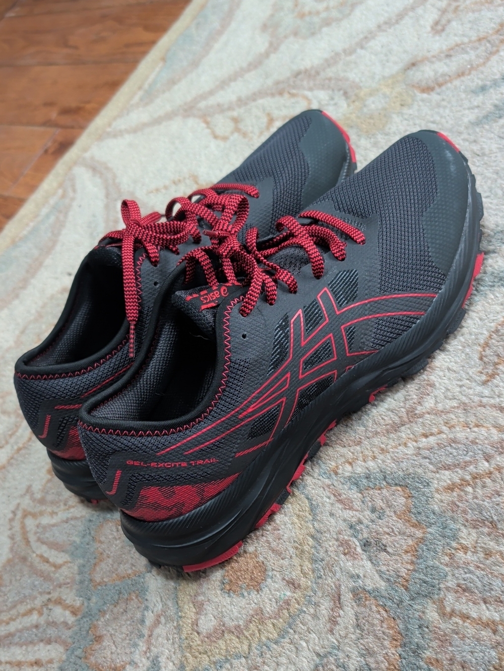 ASICS Gel-Excite Trail Black and Red Trail Running Shoes